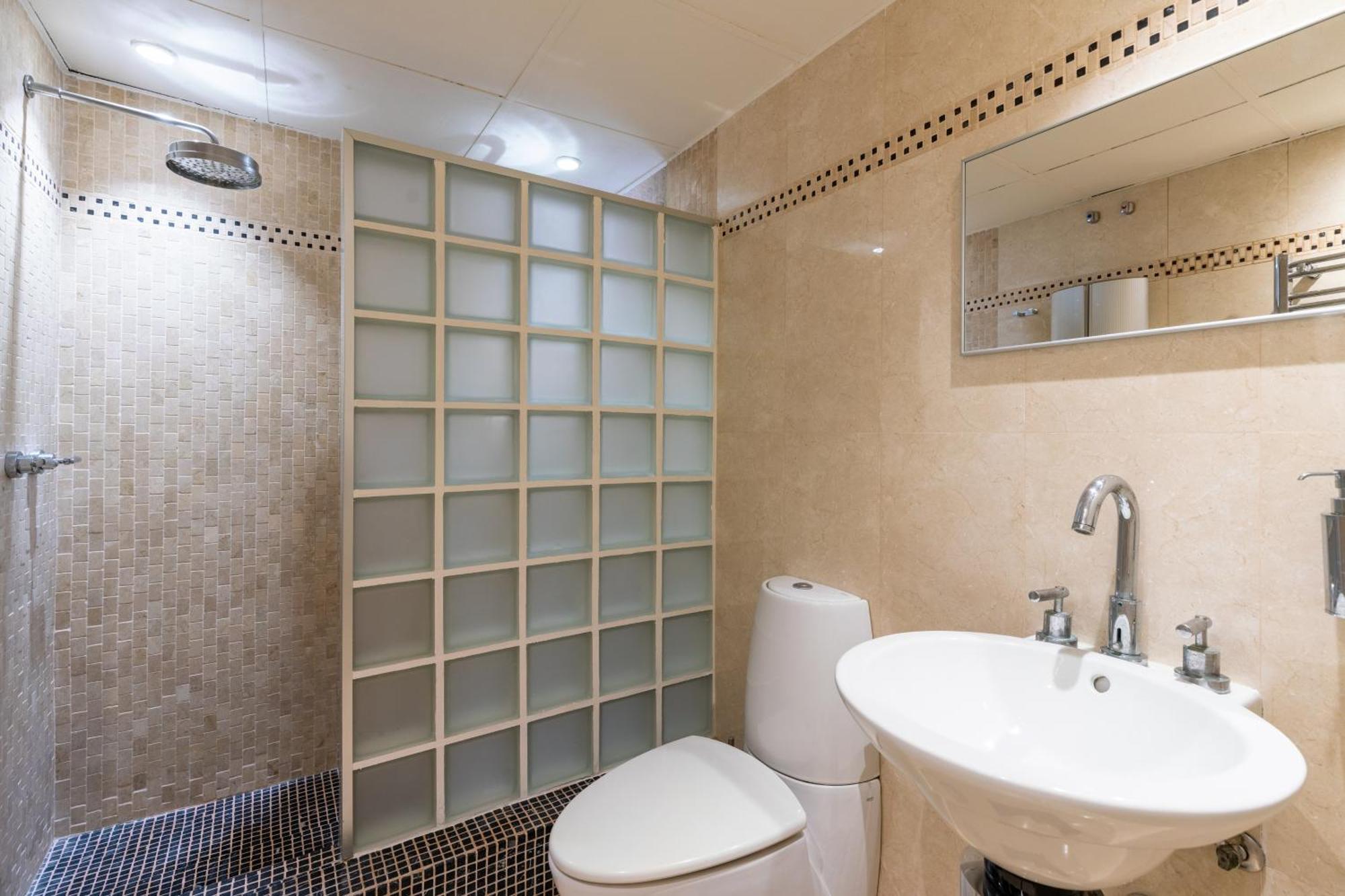 Cn2 2bd 2bth Con Piscina Y Aparcamiento Excelente Ubicacion Appartement